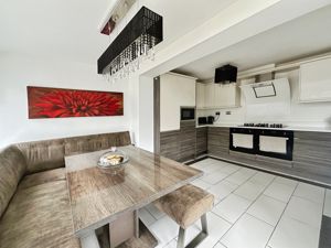 Kitchen/Diner- click for photo gallery